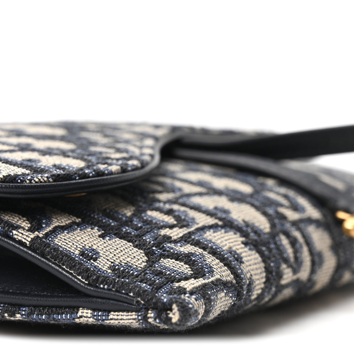 Oblique Saddle Chain Long Wallet Blue