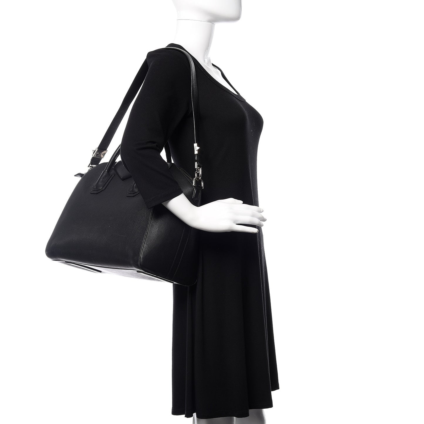 Sugar Goatskin Medium Antigona Black