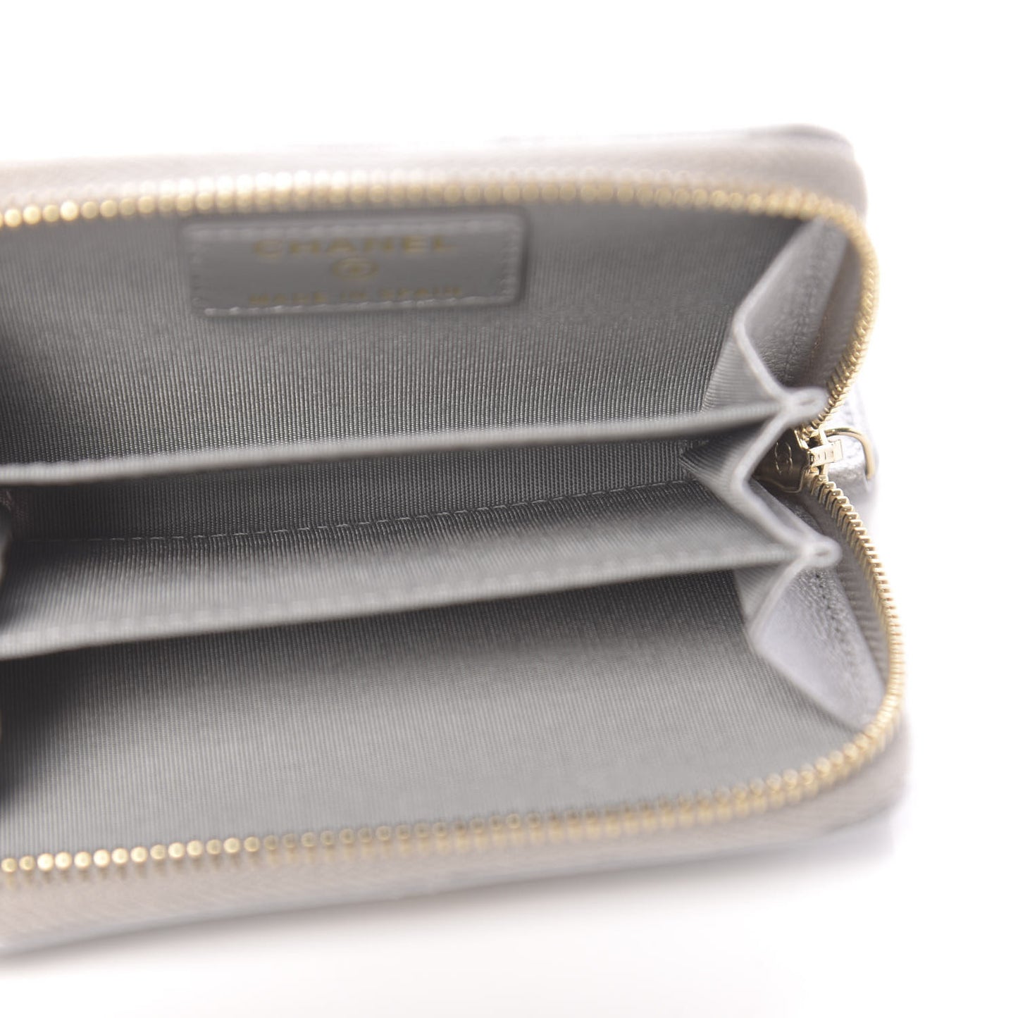 Goatskin Quilted 19 Zip Around Coin Purse Wallet Silver