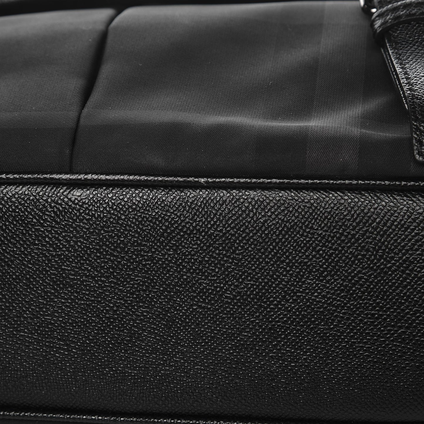 Smoked Check Medium Elgin Messenger Bag Black