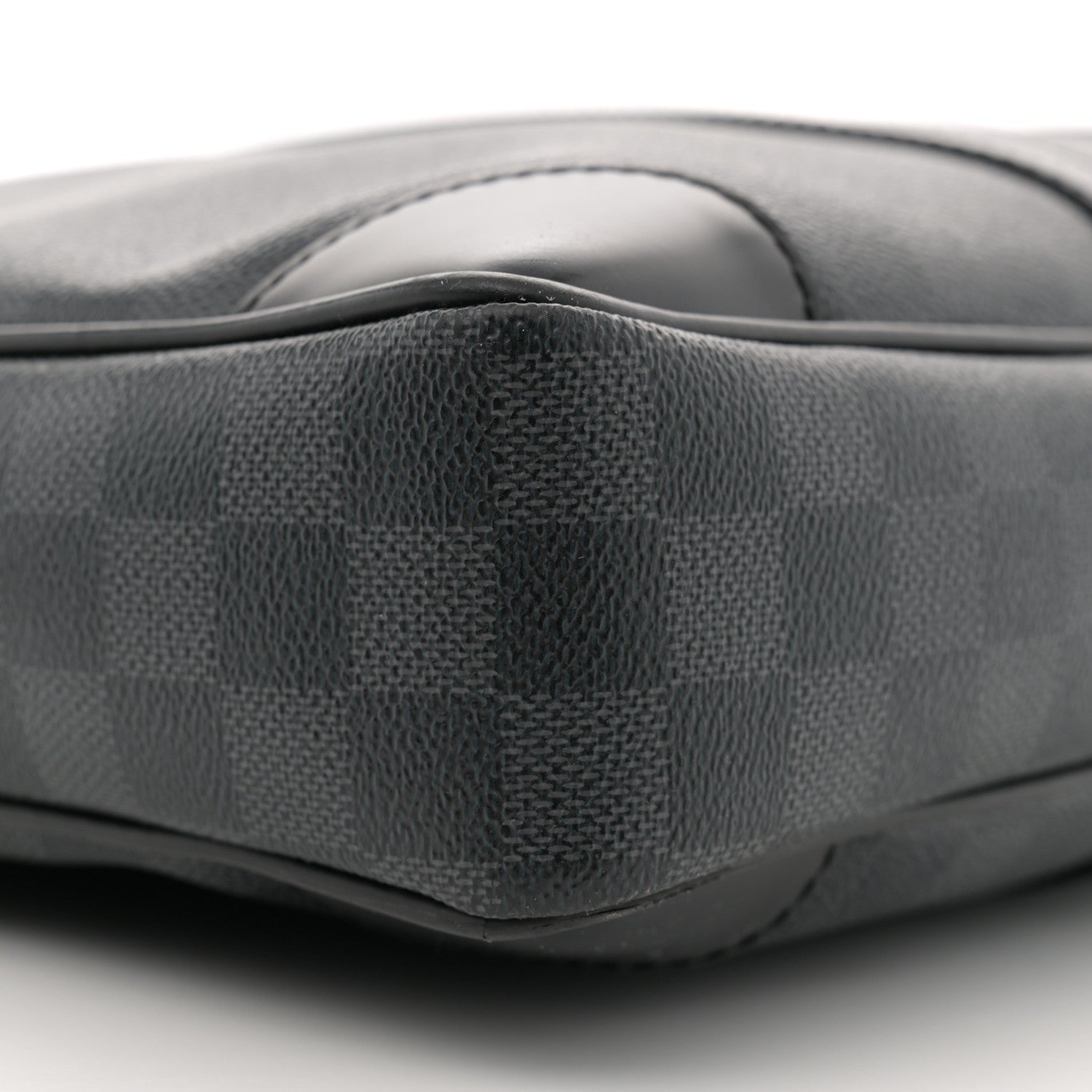 Louis Vuitton Damier Graphite Porte Documents Voyage PM 9 of 10