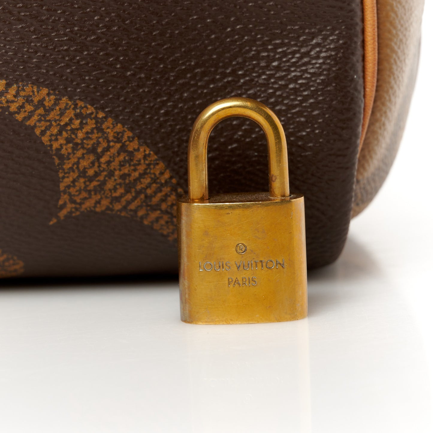 Reverse Monogram Giant Speedy Bandouliere 30