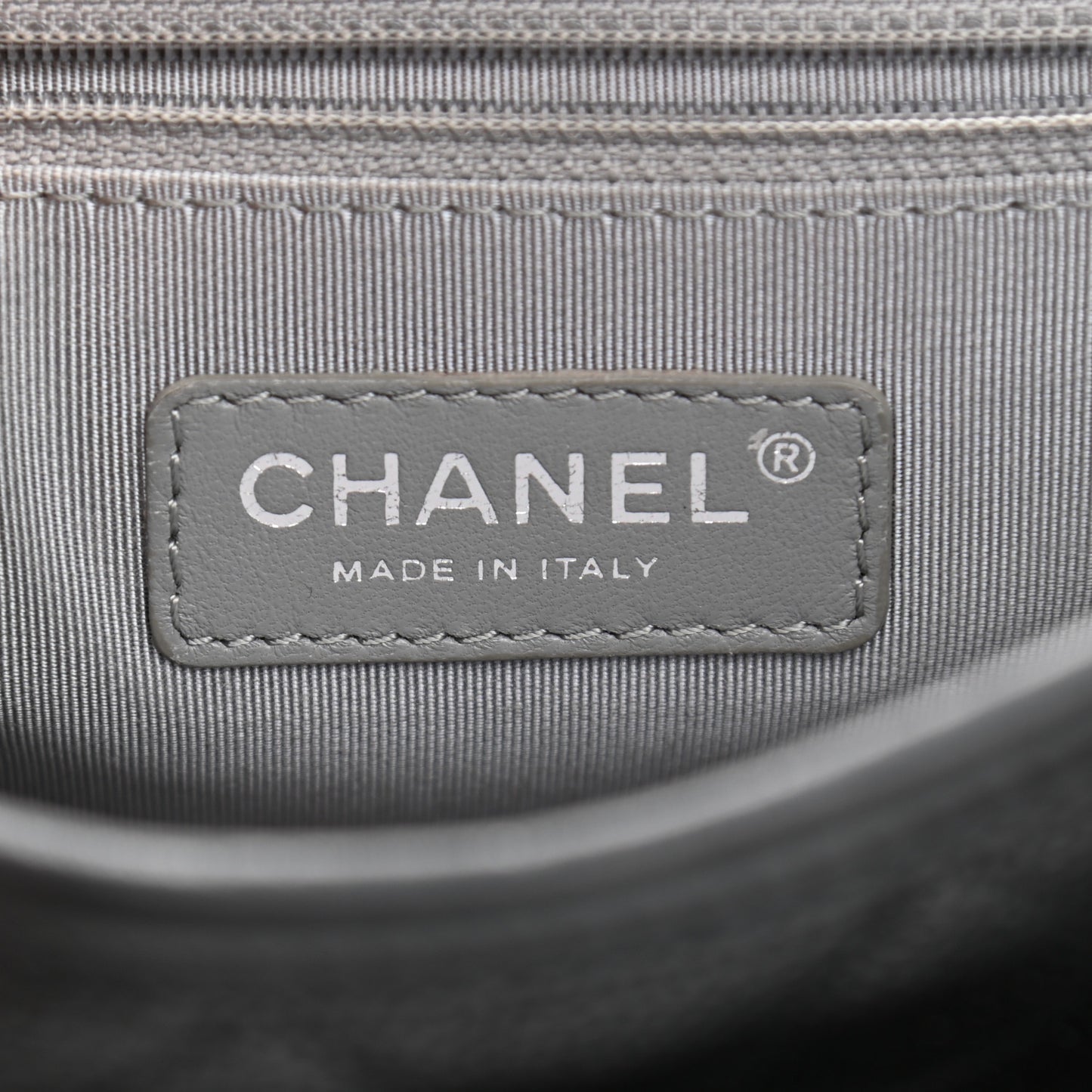 Caviar Quilted Medium French Riviera Flap Black