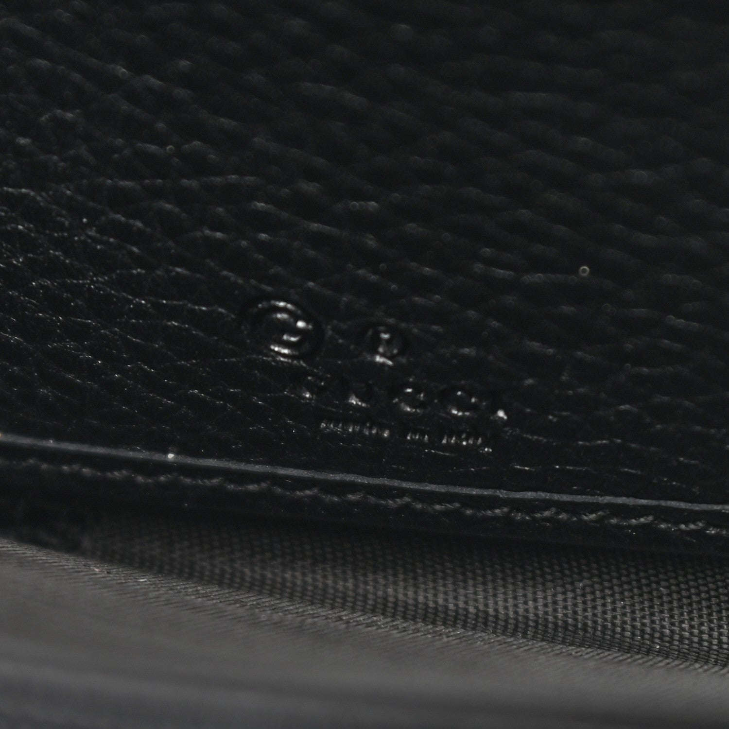 Gucci Pebbled Calfskin Soho Zip Around Wallet Black 6 of 7