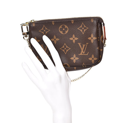 Louis Vuitton Monogram Mini Pochette Accessories 2 of 8
