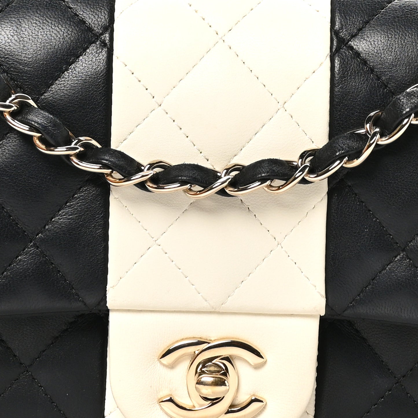 Lambskin Quilted Medium Double Flap Black White