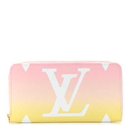 Louis Vuitton Monogram Giant By The Pool Zippy Wallet Light Pink 1 of 9