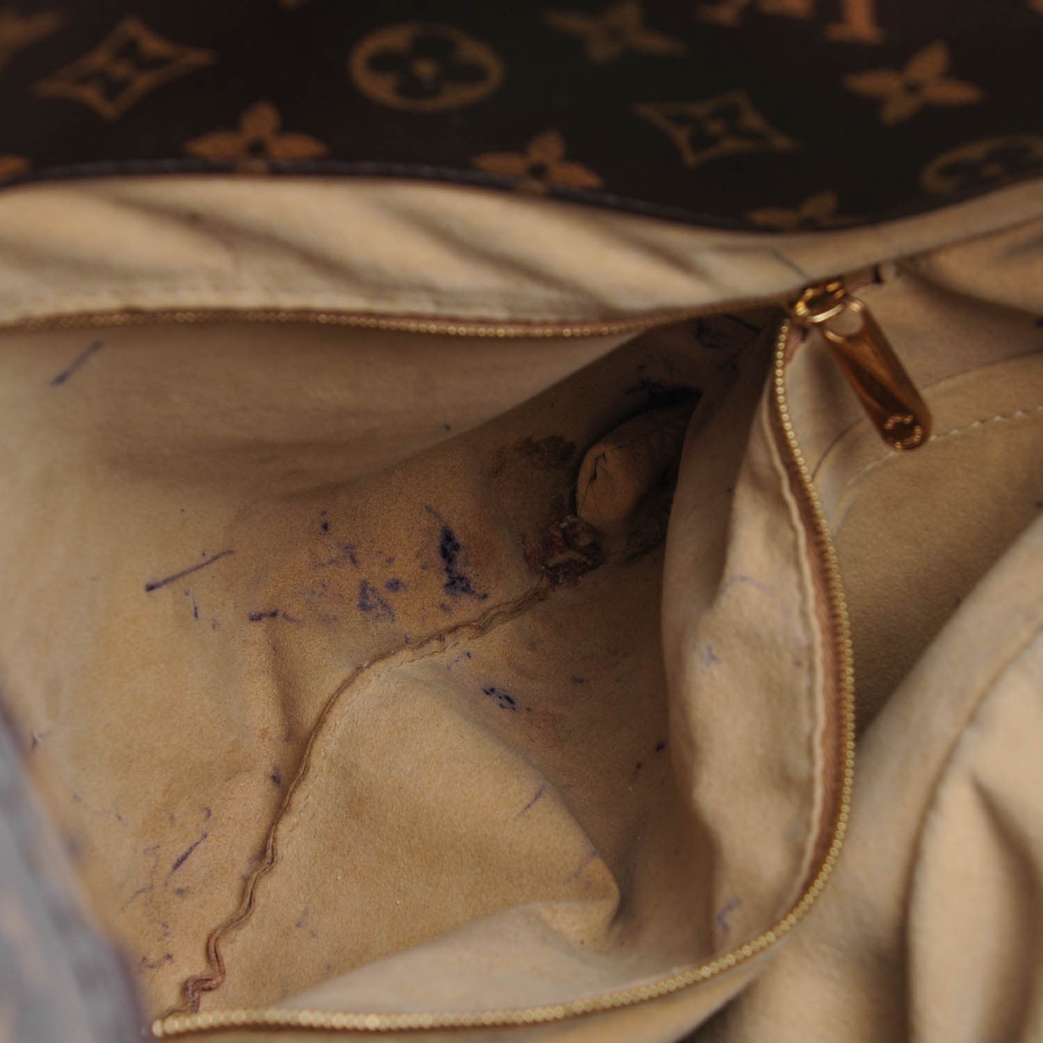 Louis Vuitton Monogram Artsy MM 13 of 13