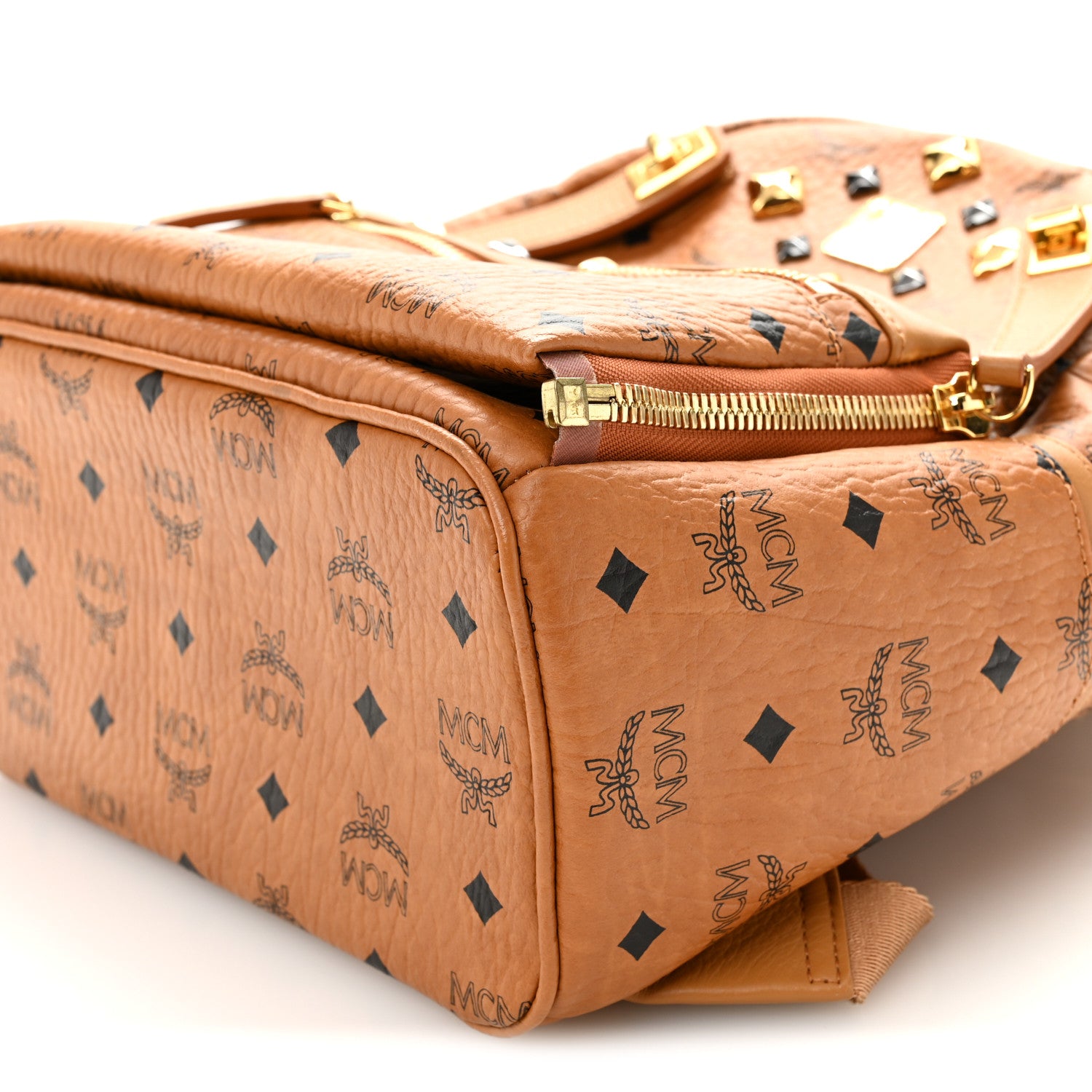 MCM ボディバッグ 61190 ブラウン Shoulder & Crossbody Bags | MCM® JP