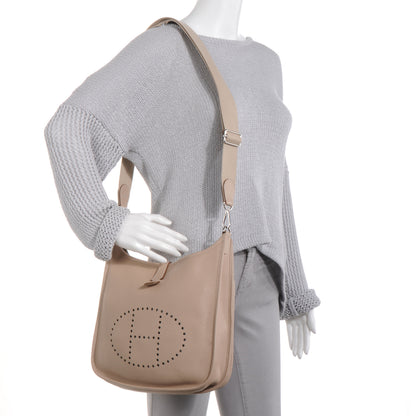 Hermes Taurillon Clemence Evelyne PM III Argile 2 of 8