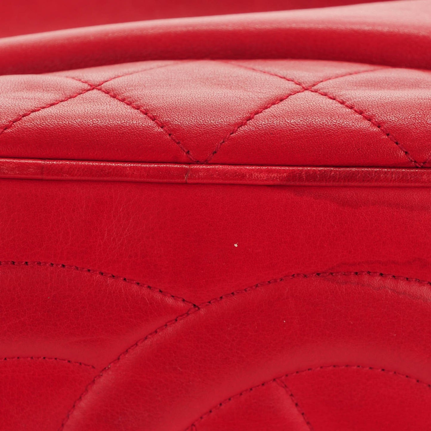Lambskin Drawstring CC Shoulder Bag Red