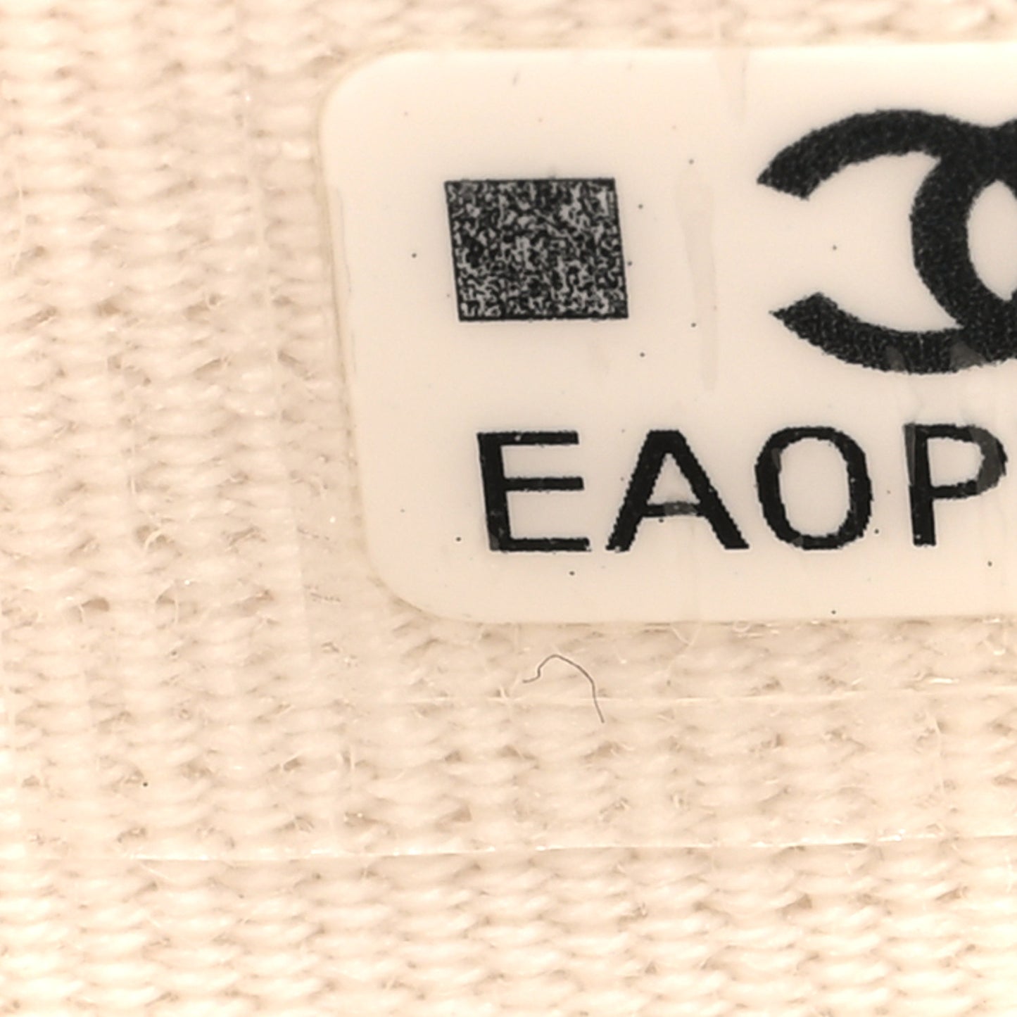 Tweed Quilted Bow Flap Card Holder On Chain White