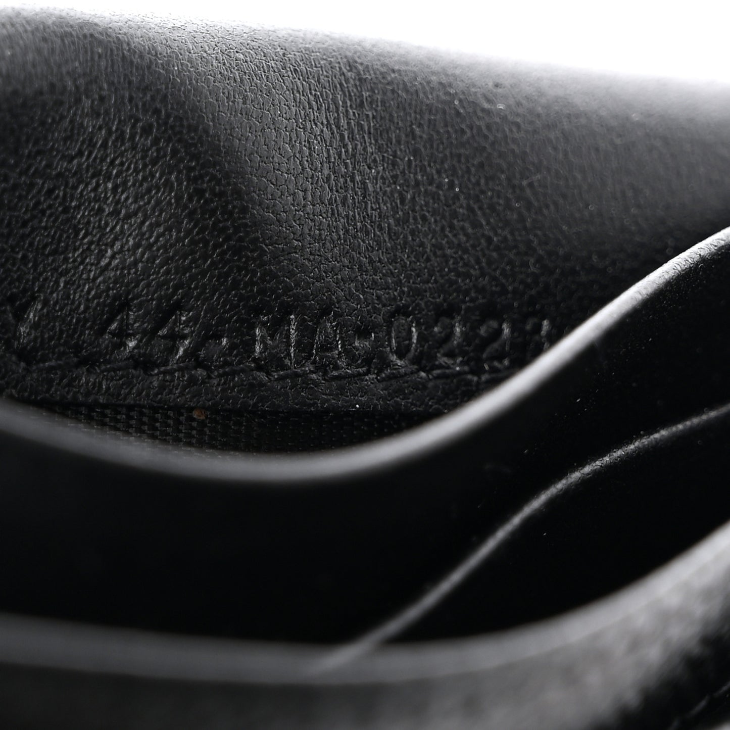 Grained Calfskin Saddle Card Holder Black