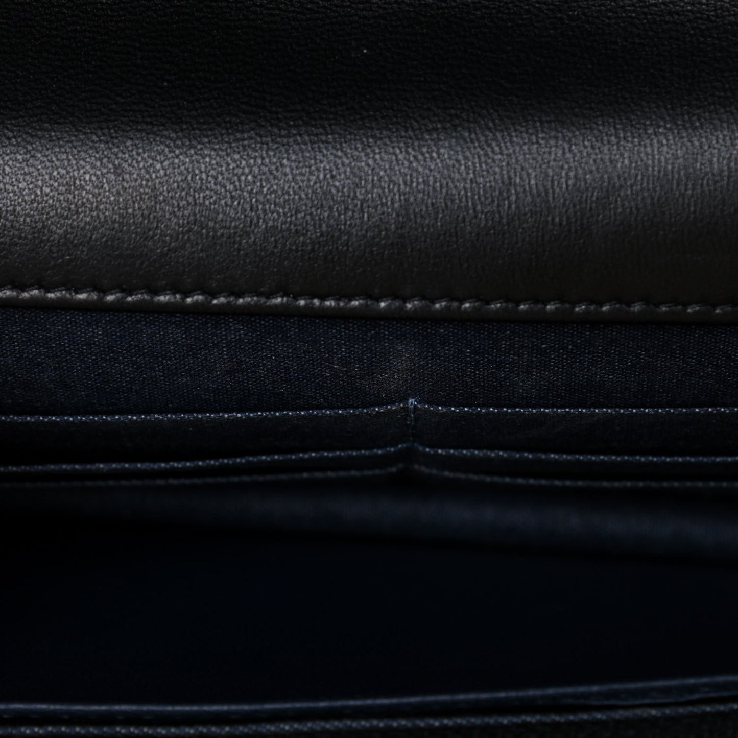 Lambskin Plexi Quilted Wallet On Chain WOC Black