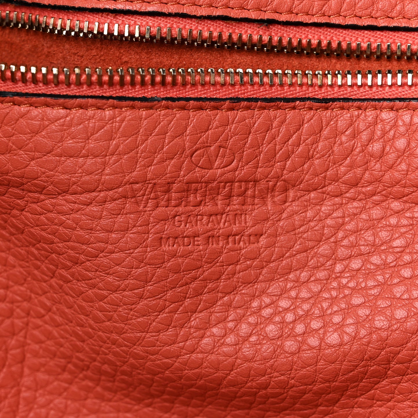 Pebbled Calfskin Medium Rockstud Tote Coral