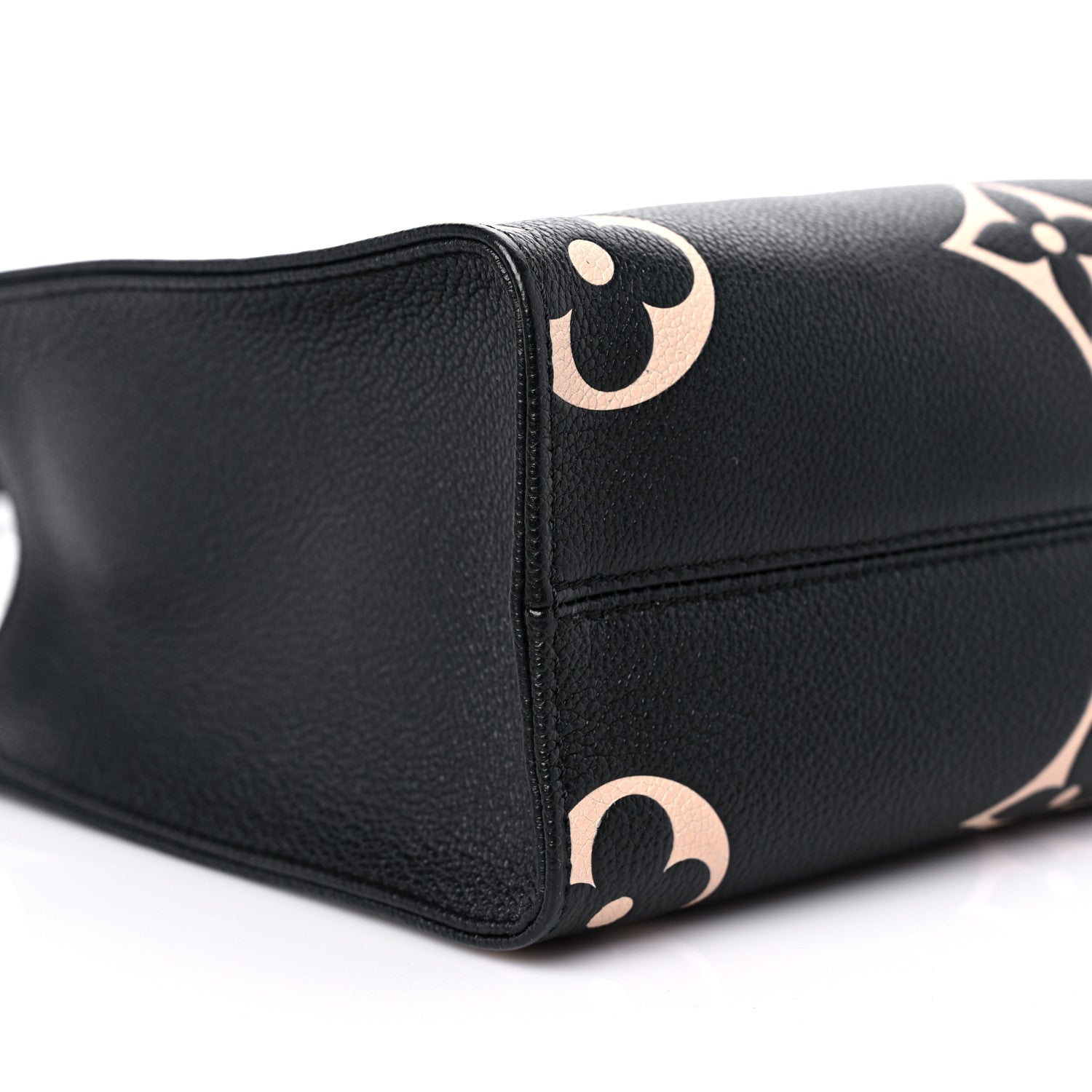 Louis Vuitton Empreinte Monogram Giant Onthego PM Black Beige 7 of 8