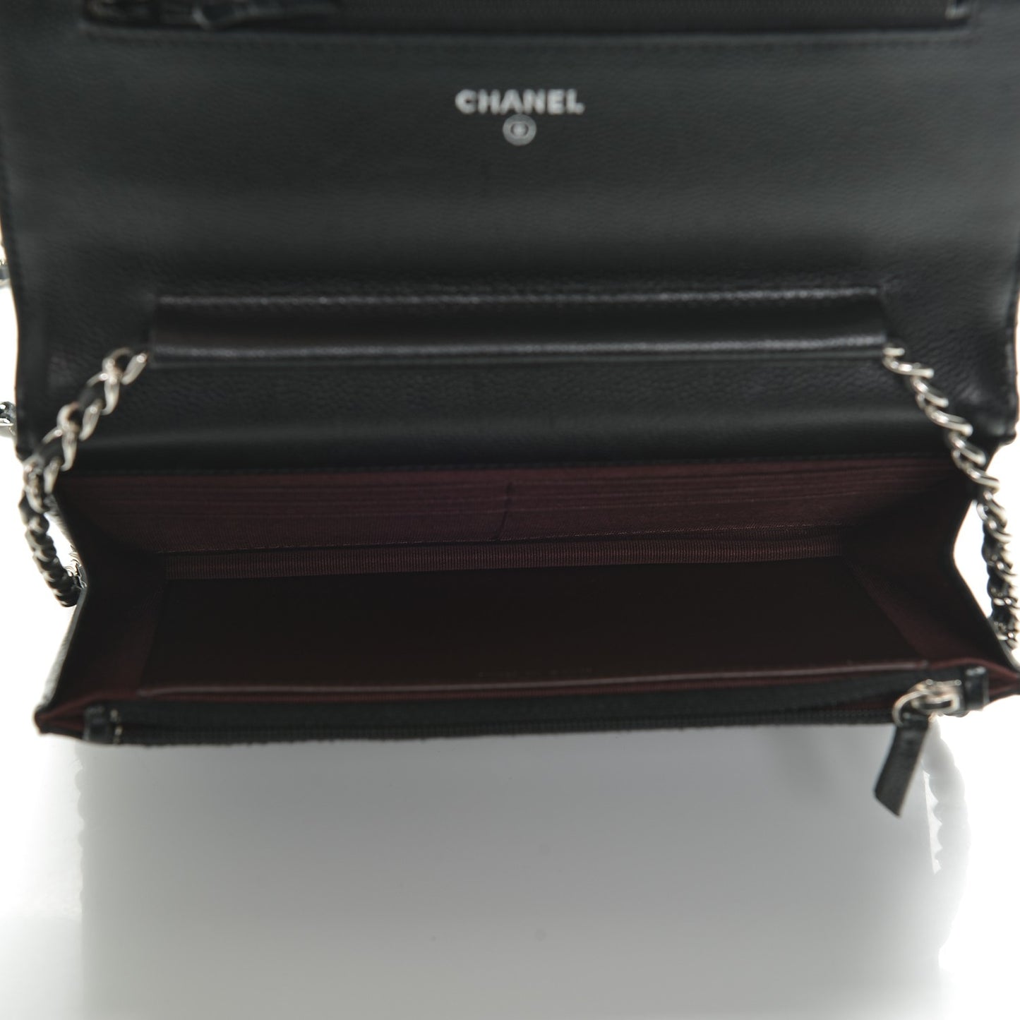 Caviar Chevron Quilted Wallet On Chain WOC Black