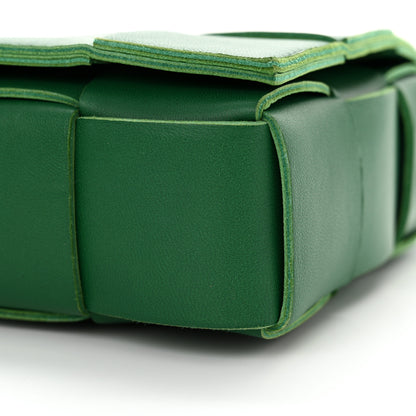 Bottega Veneta Lambskin Maxi Intrecciato Cassette Crossbody Bag Racing Green 10 of 13