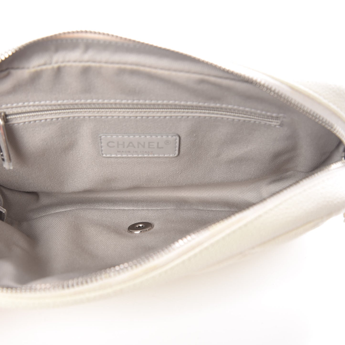 Caviar Quilted Medium Easy Flap Dark White