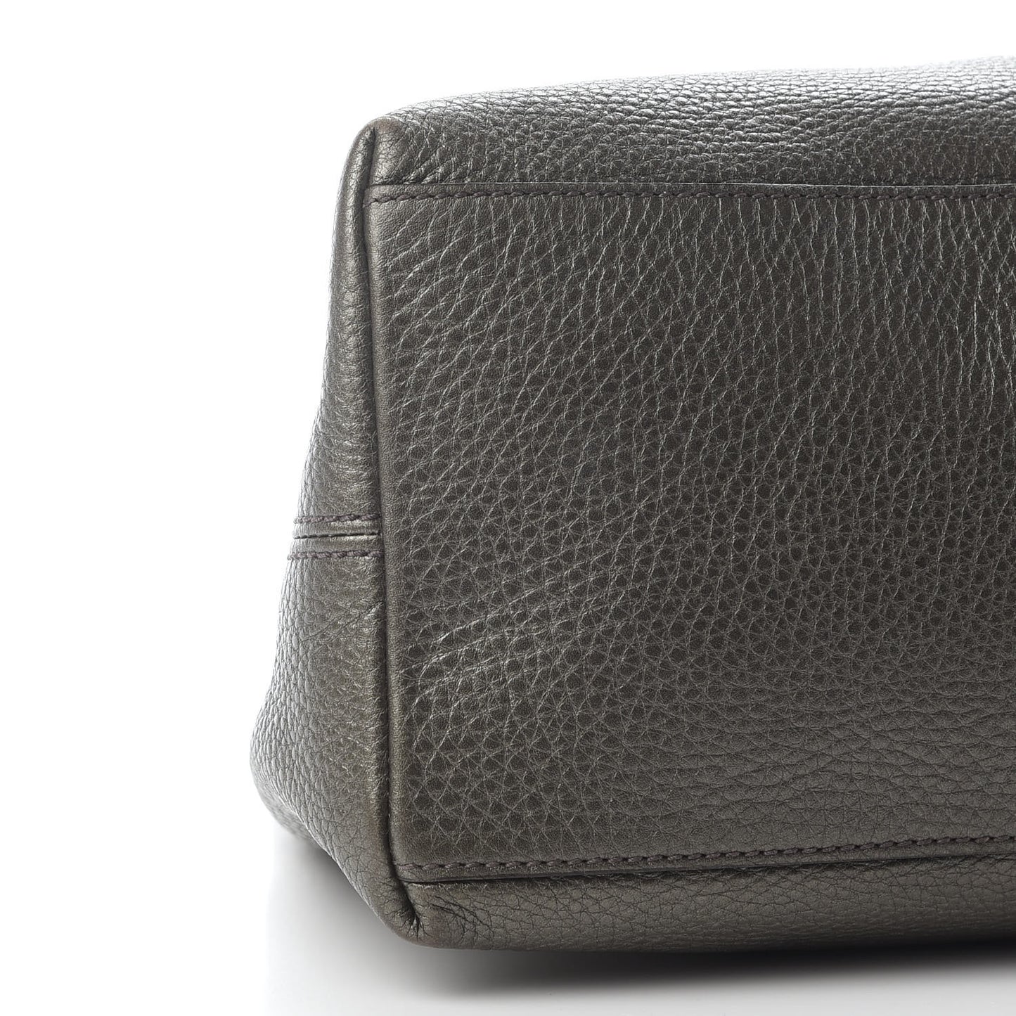 Metallic Pebbled Calfskin Medium Soho Chain Shoulder Bag Sasso