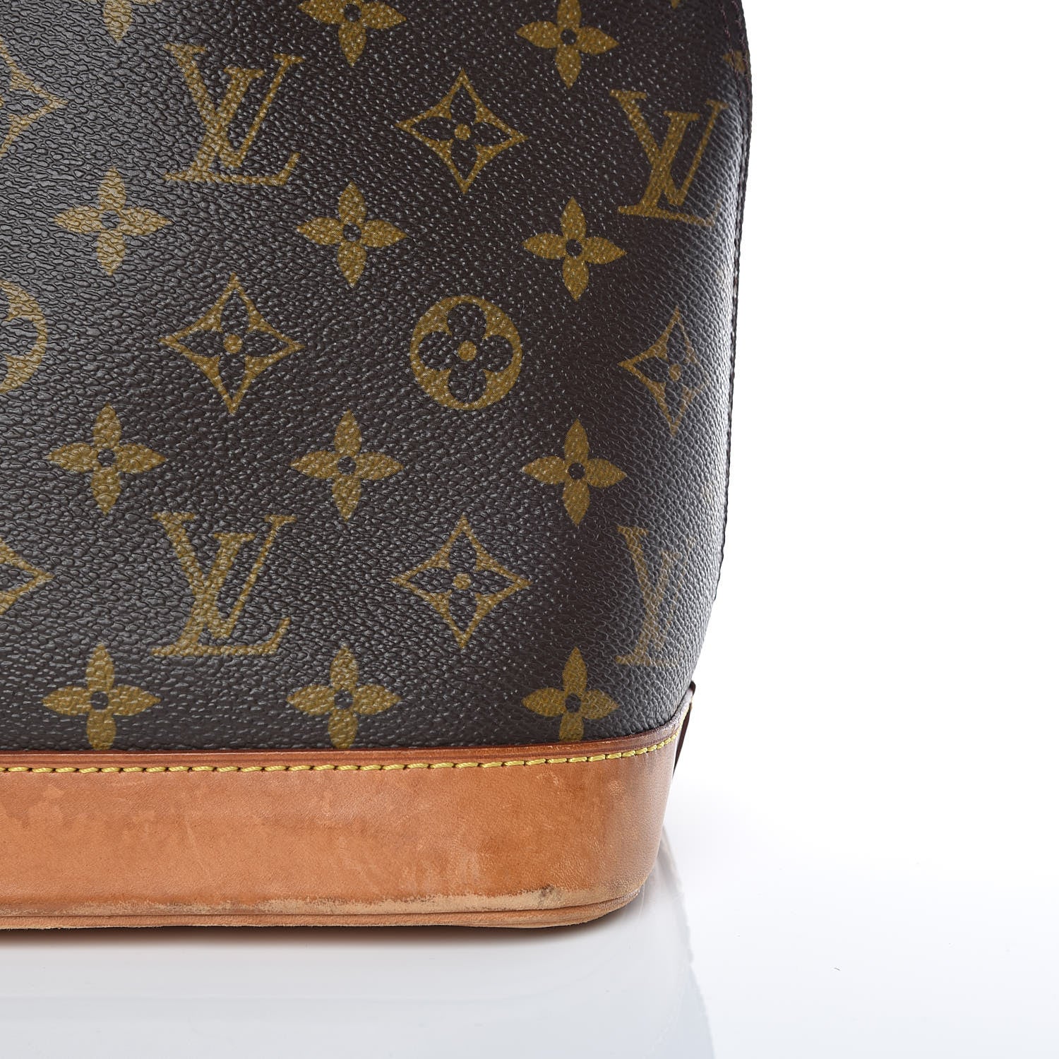 Louis Vuitton Monogram Alma PM 15 of 18