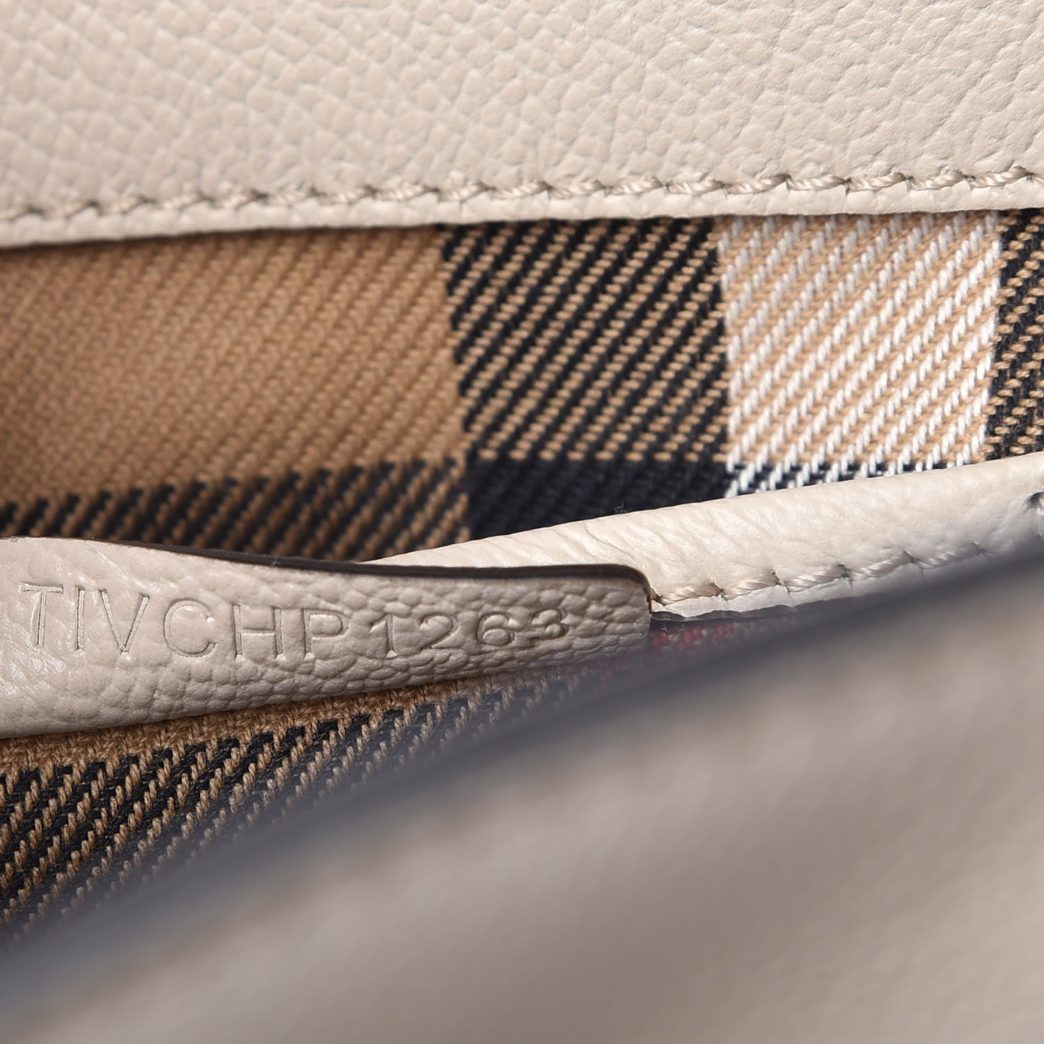 Burberry Soft Grain Calfskin Medium Buckle Tote Limestone 9 of 11