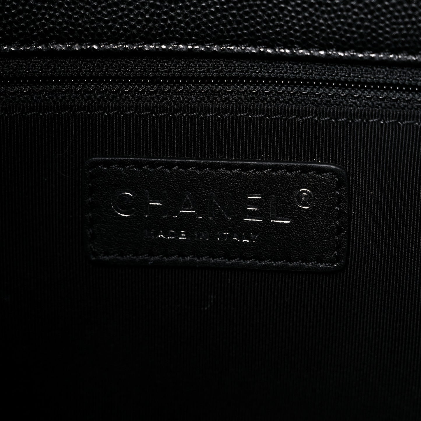 Caviar Quilted Urban Delight Tote Black