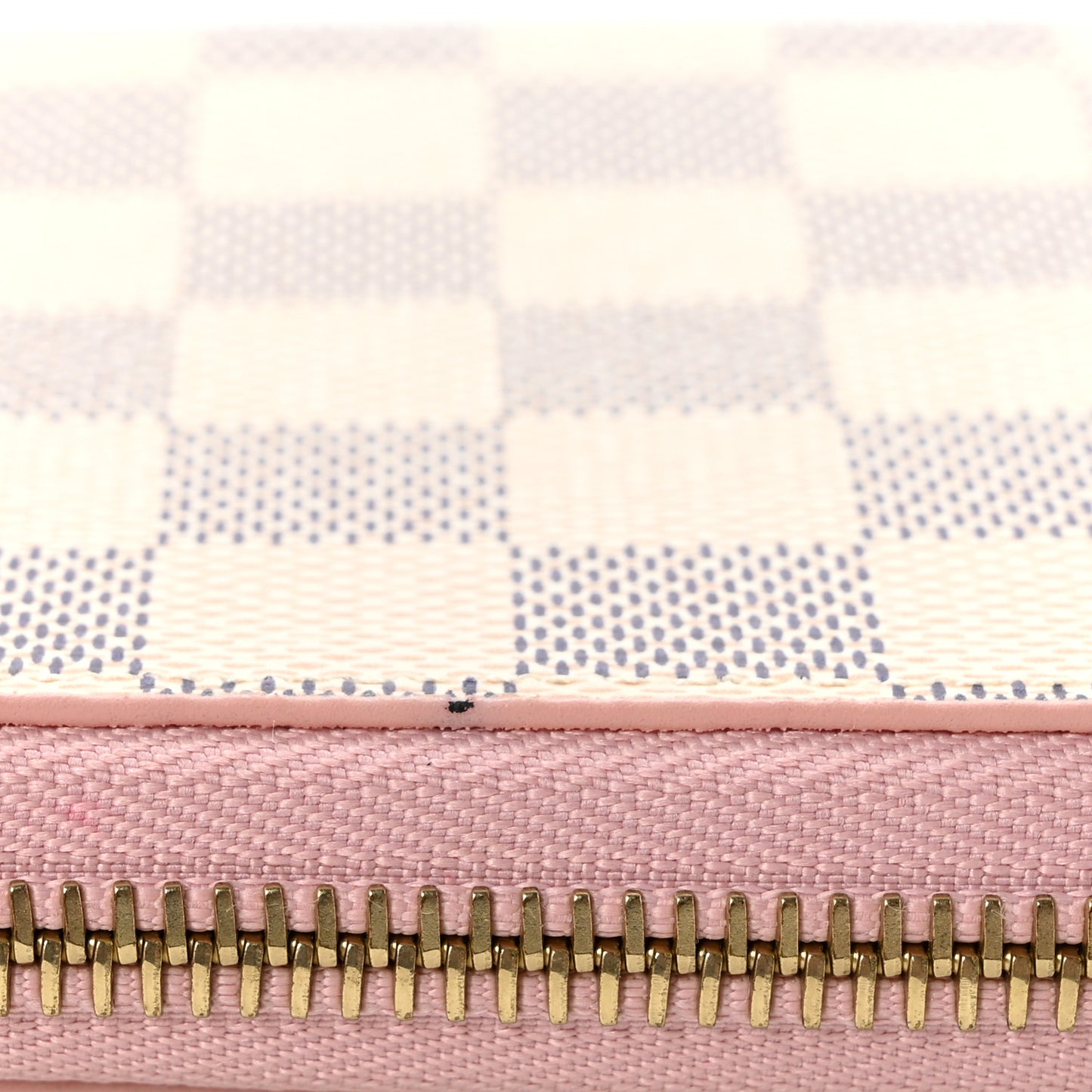 Damier Azur Zippy Wallet Rose Ballerine