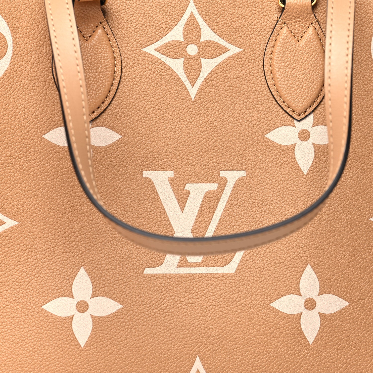Louis Vuitton Empreinte Monogram Giant Onthego MM Arizona Creme 7 of 11