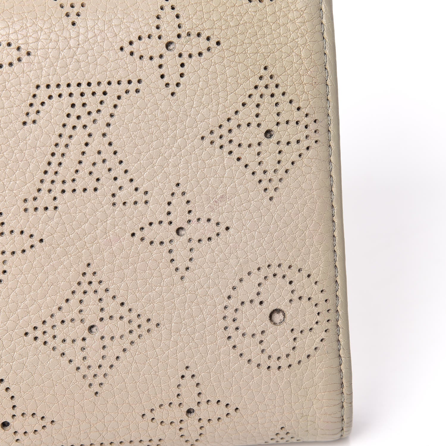 Louis Vuitton Mahina Amelia Wallet Sandy 15 of 20