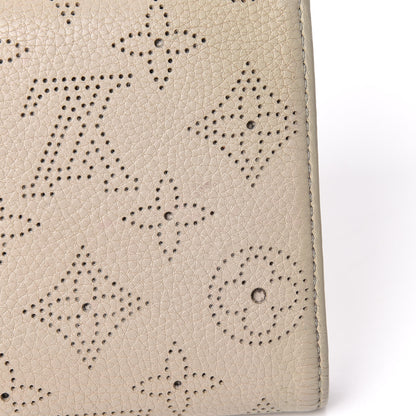Louis Vuitton Mahina Amelia Wallet Sandy 15 of 20