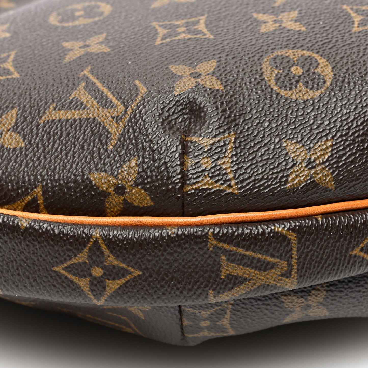 Monogram Croissant MM