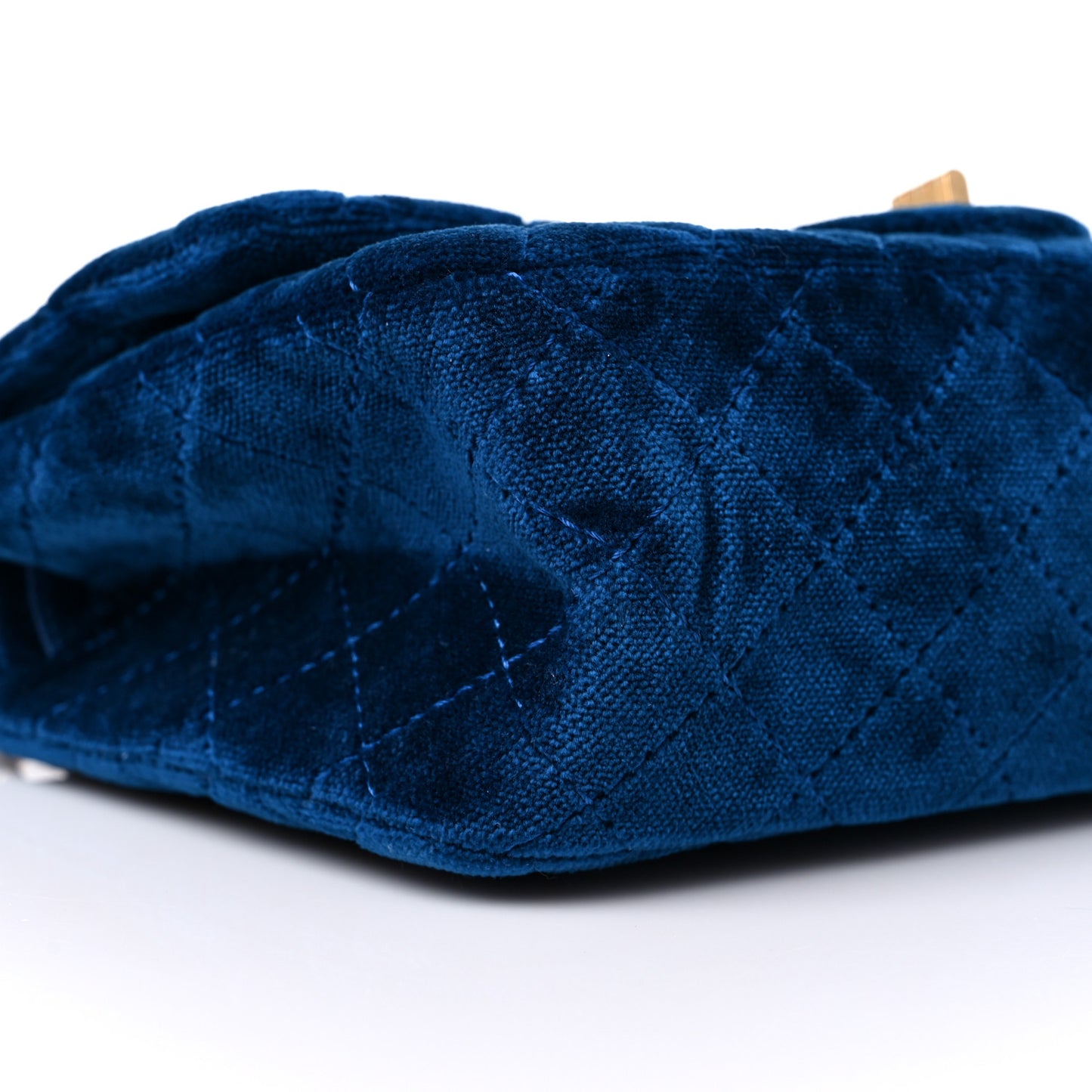 Velvet Quilted 2.55 Reissue 225 Flap Blue