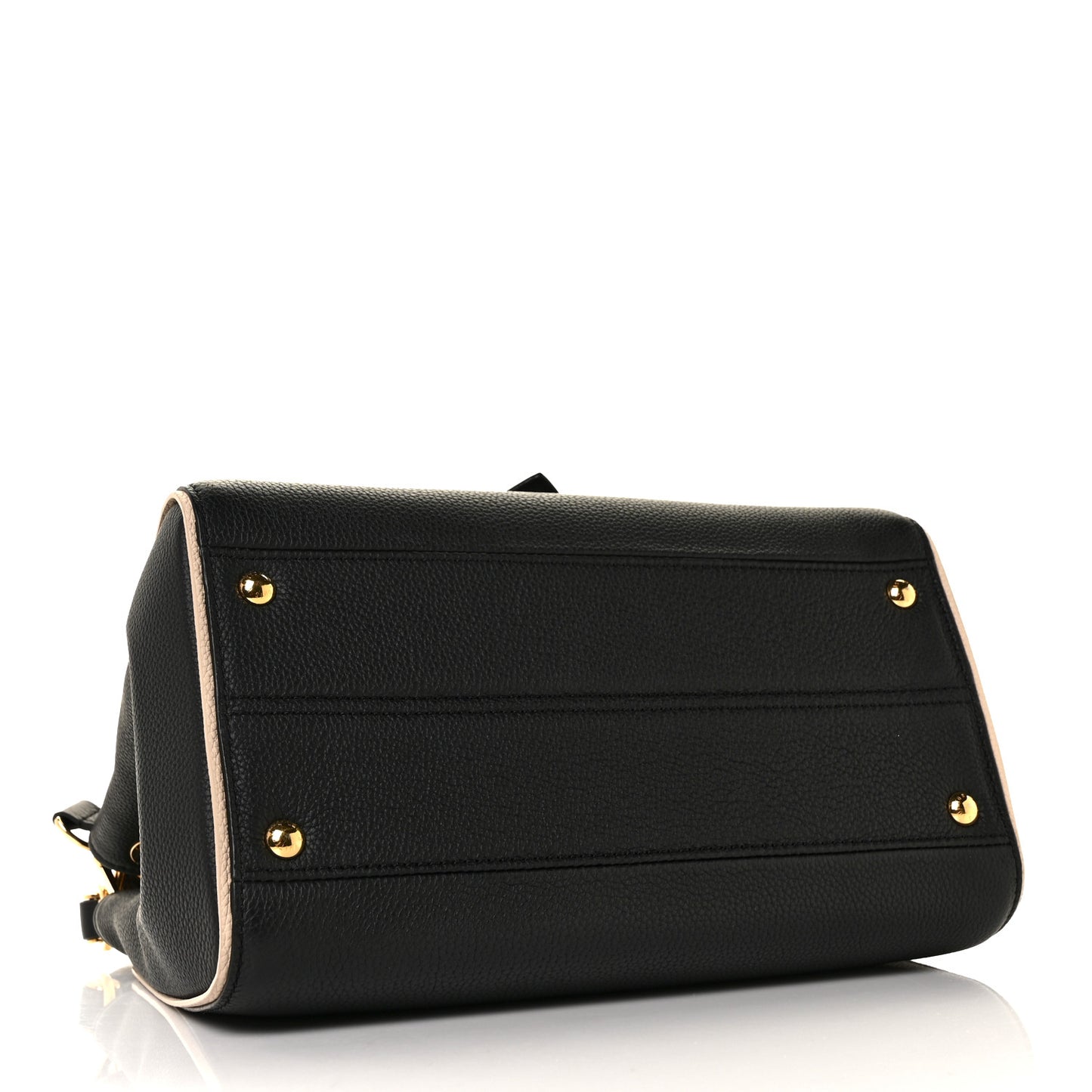 Monogram Double V Black
