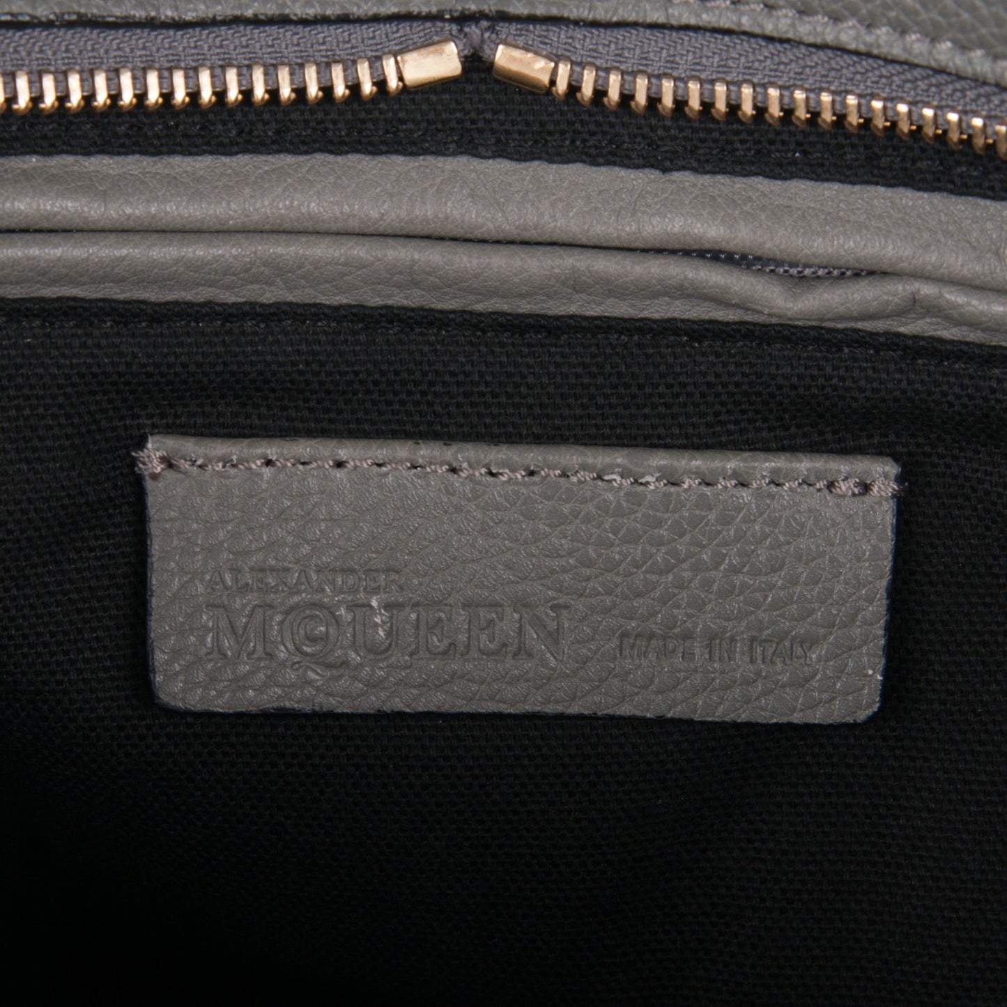 Pebbled Calfskin Small Skull Padlock Zip Around Tote Grey