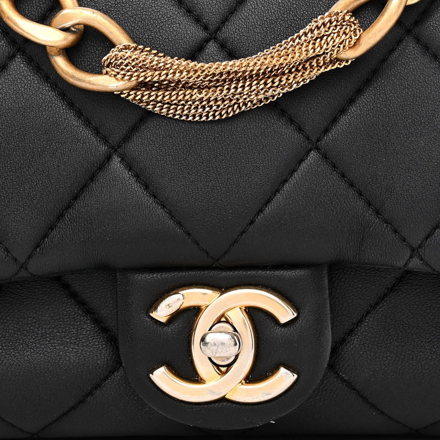 Lambskin Quilted Chain Flap Black