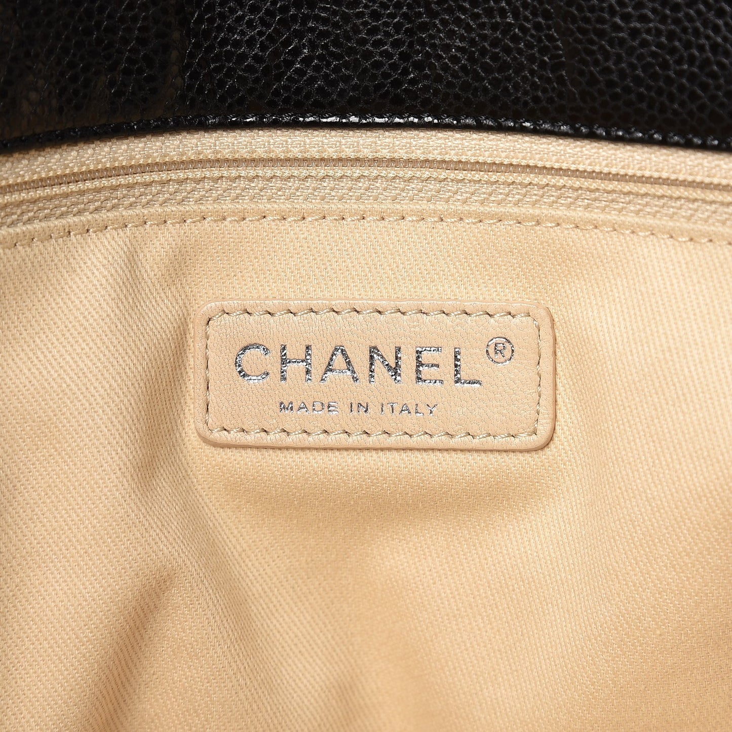 Glazed Caviar Large Nature Flap Bag Black