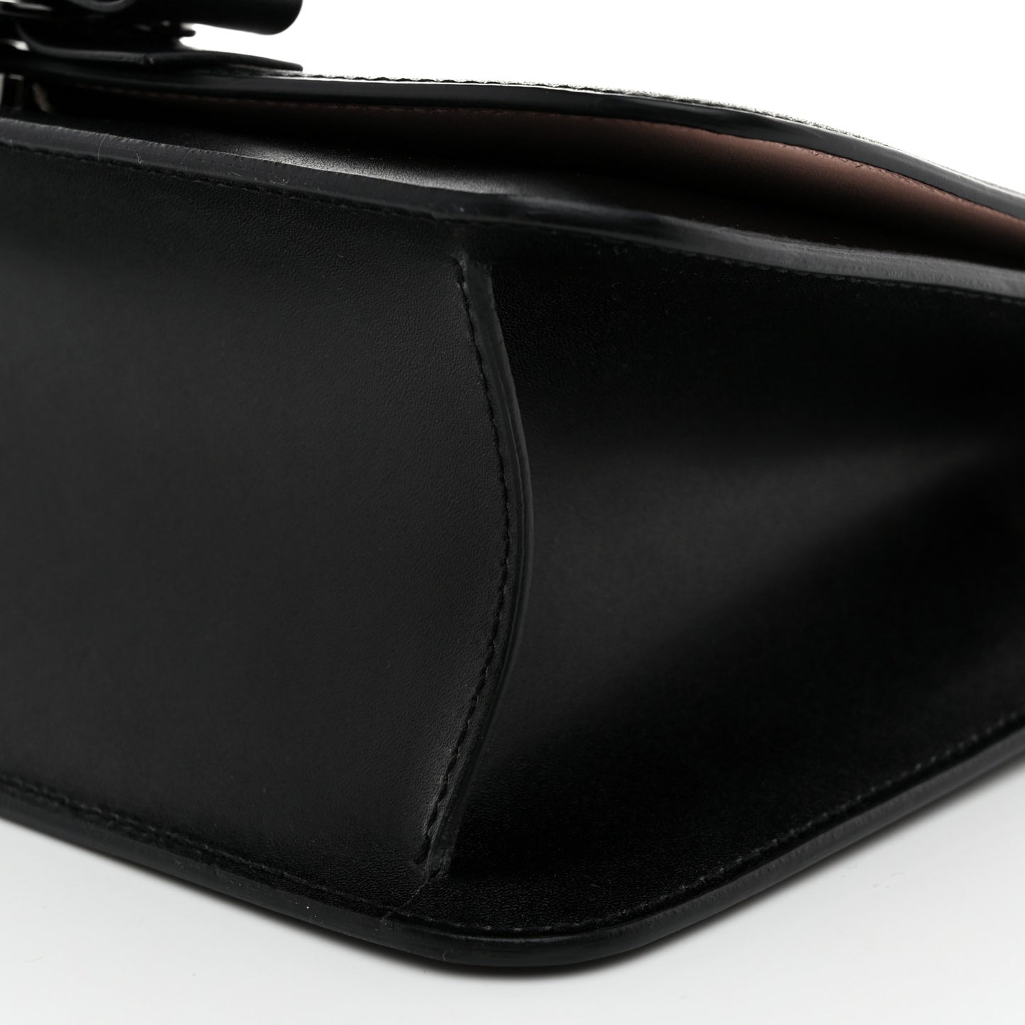 Smooth Calfskin Vara Bow Chain Flap Crossbody Black