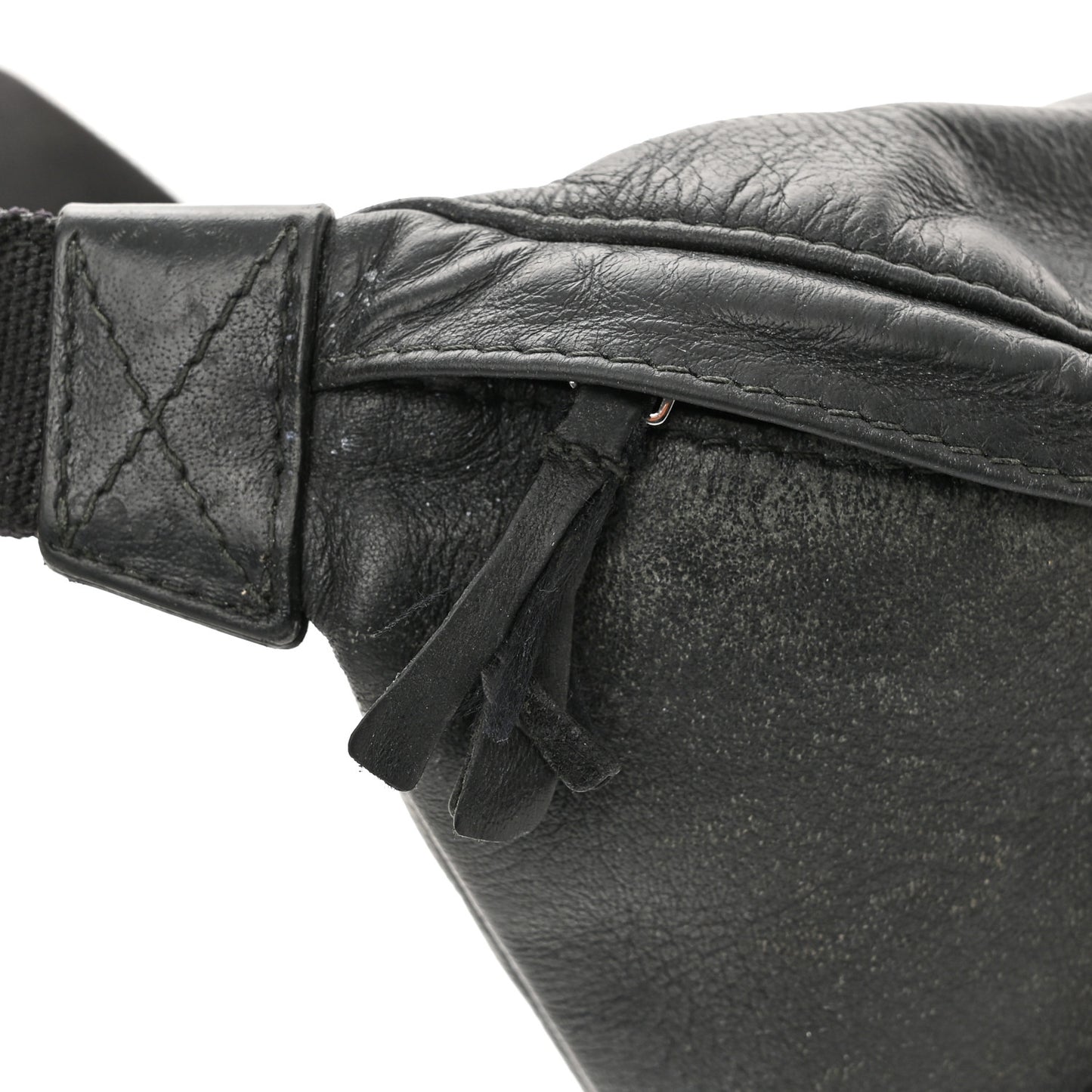 Smooth Calfskin Logo Large Everyday Beltpack Black White