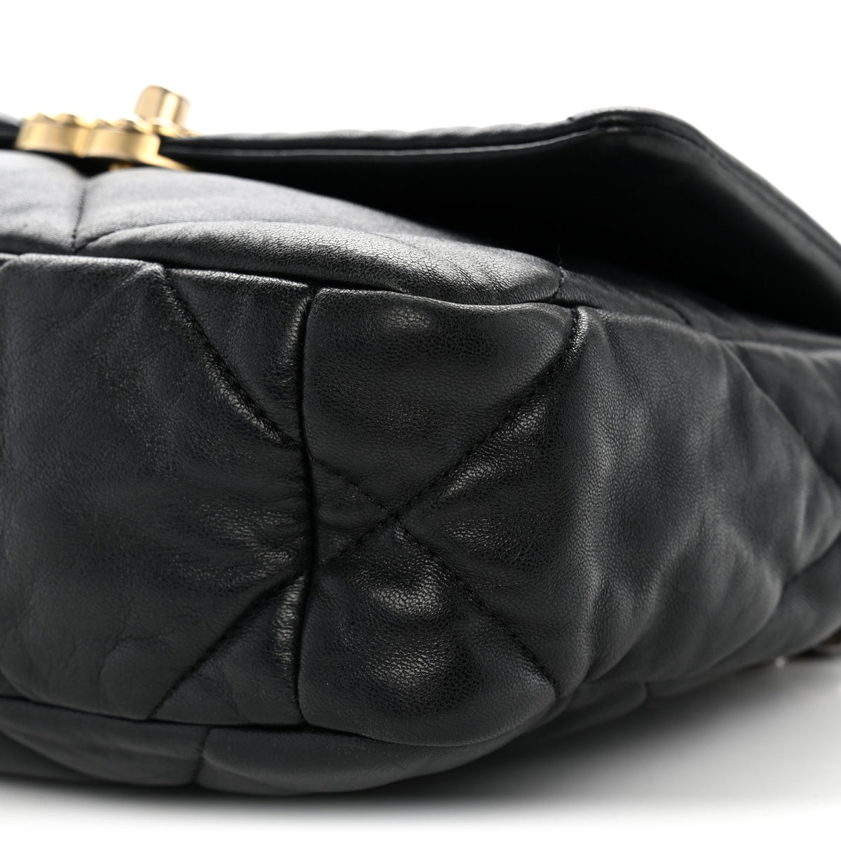 Lambskin Quilted Medium Chanel 19 Flap Black