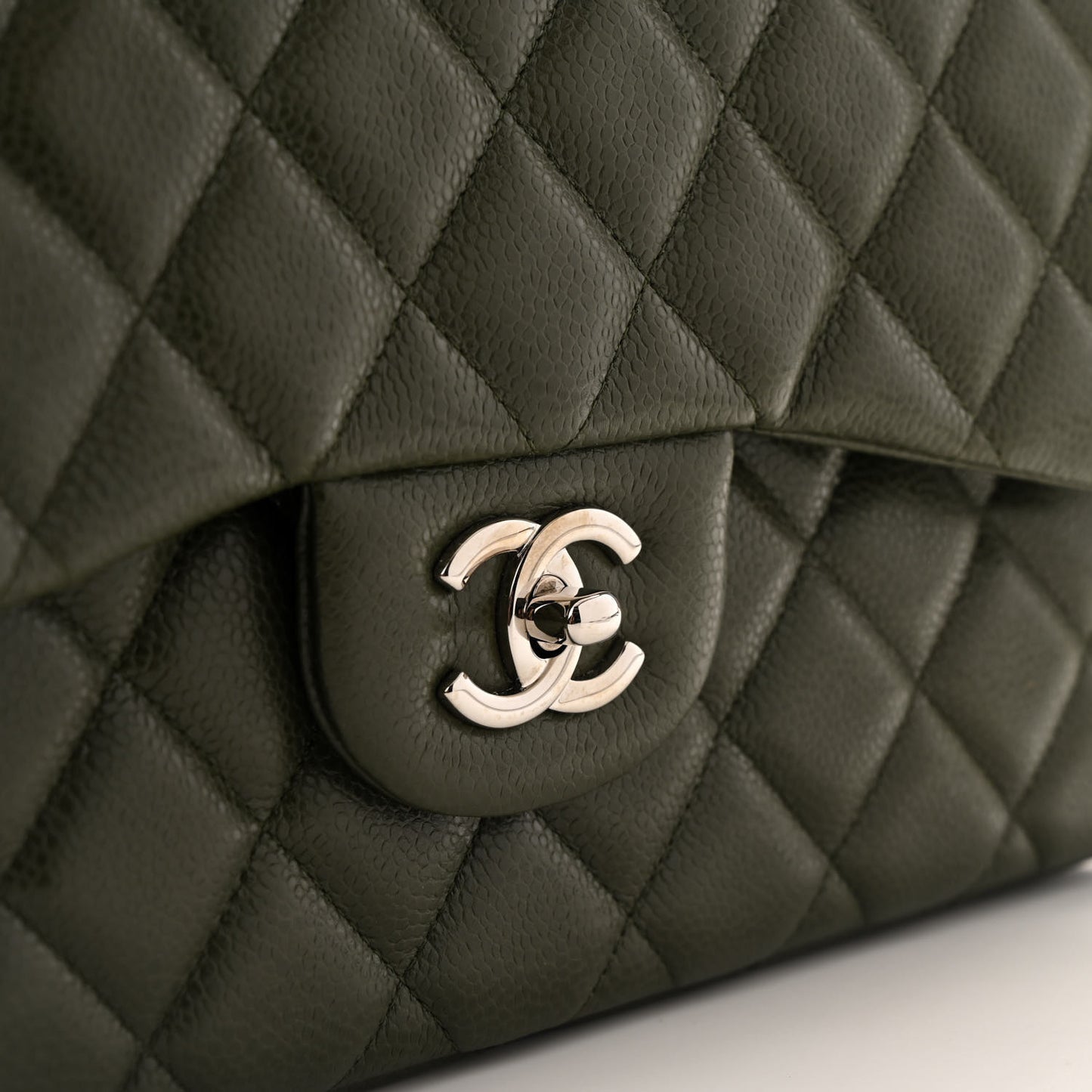Caviar Quilted Jumbo Double Flap Vert Fonce