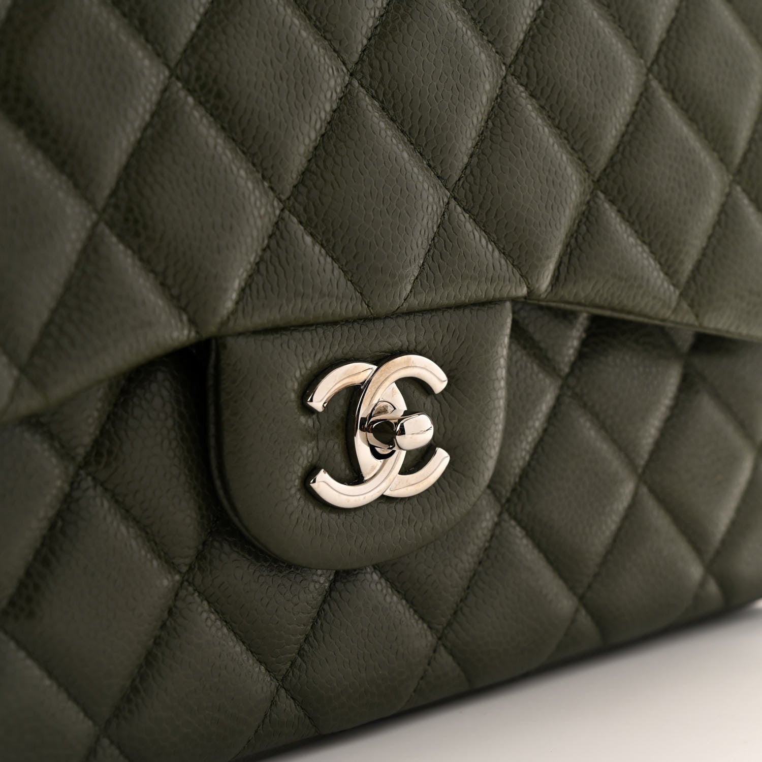 Chanel Caviar Quilted Jumbo Double Flap Vert Fonce 11 of 12
