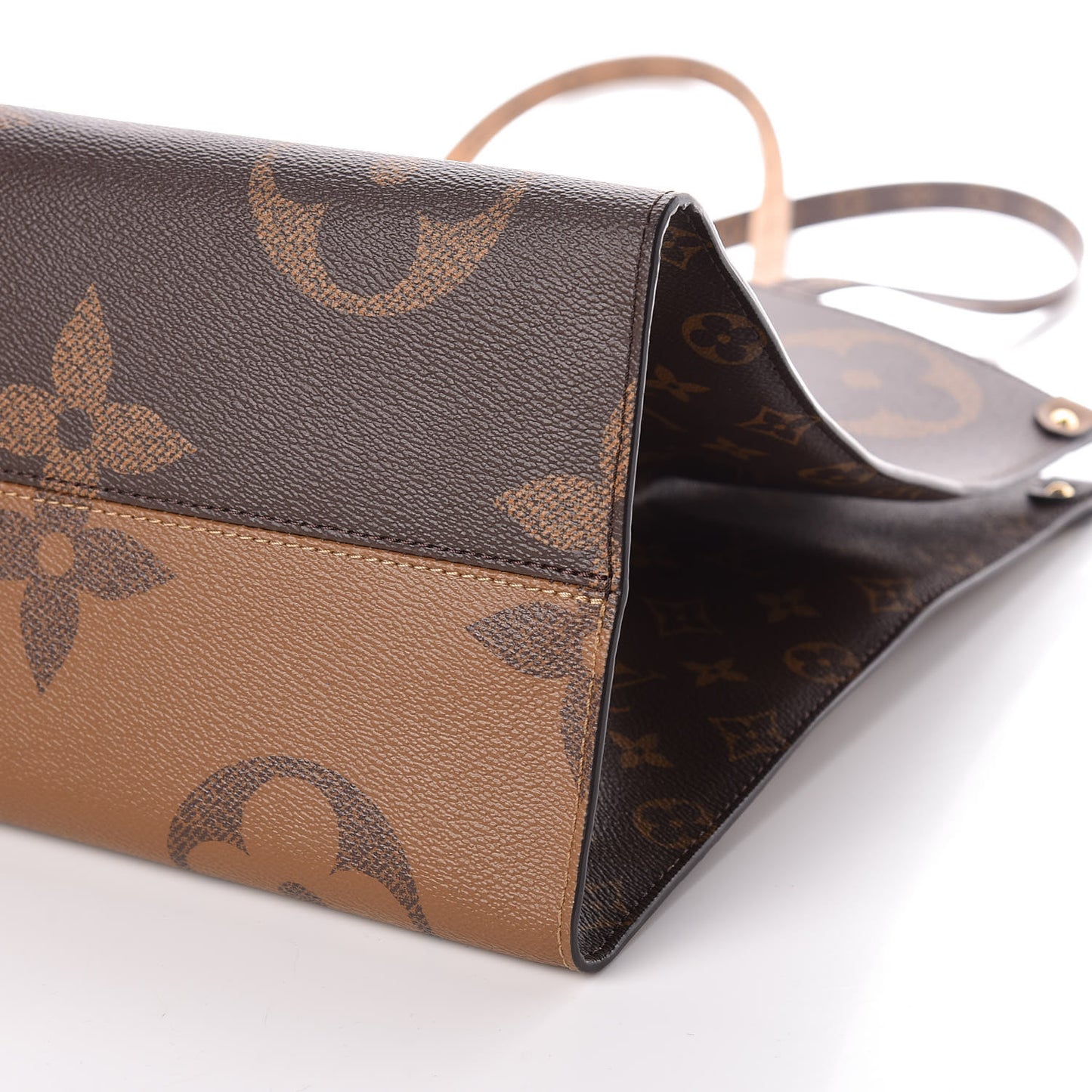Reverse Monogram Giant Onthego GM