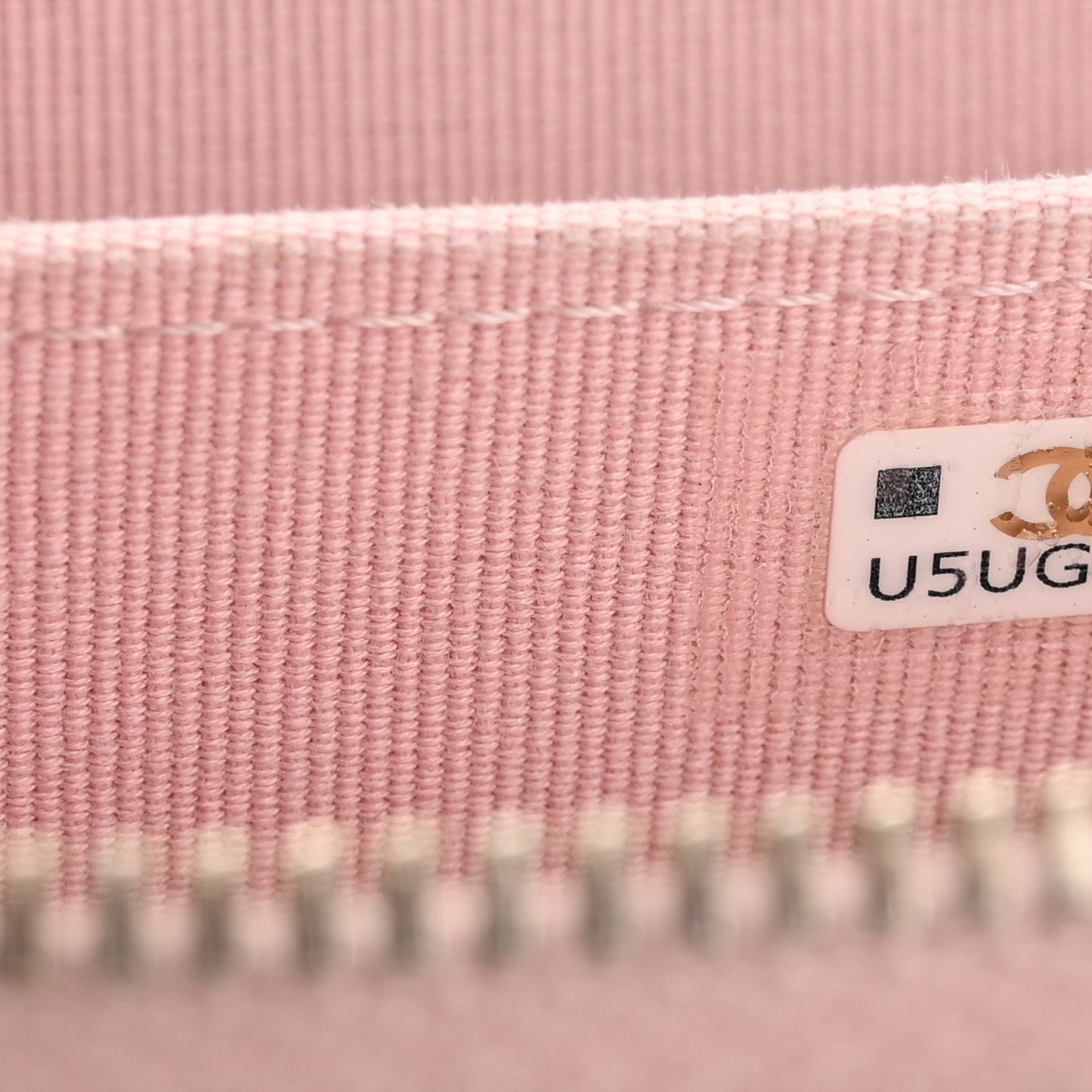 Caviar Quilted Studded CC Zip Card Holder Pink
