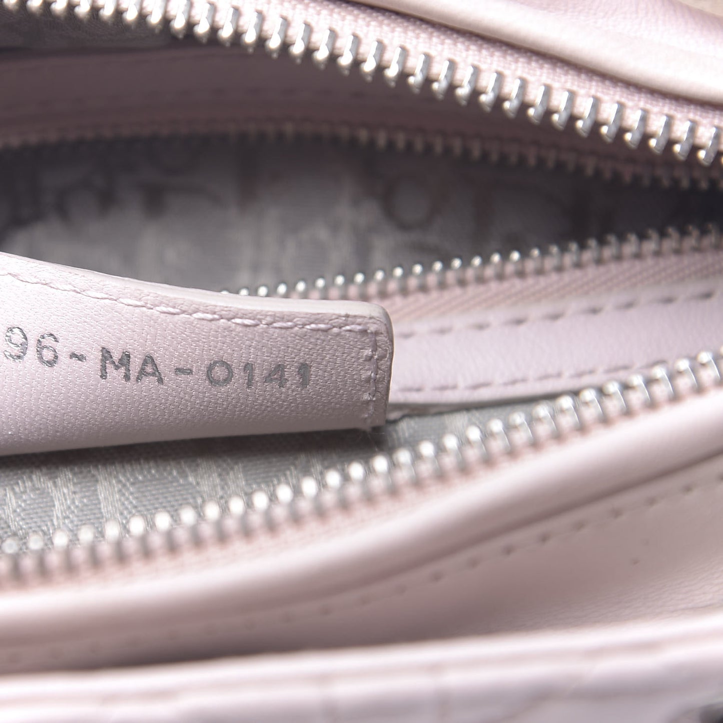 Lambskin Cannage Medium Lady Dior Light Pink