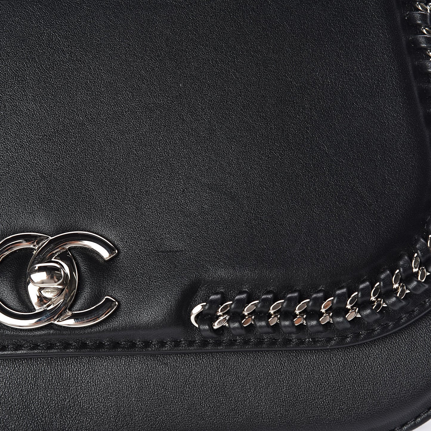 Calfskin Medium Braided Chic Flap Black