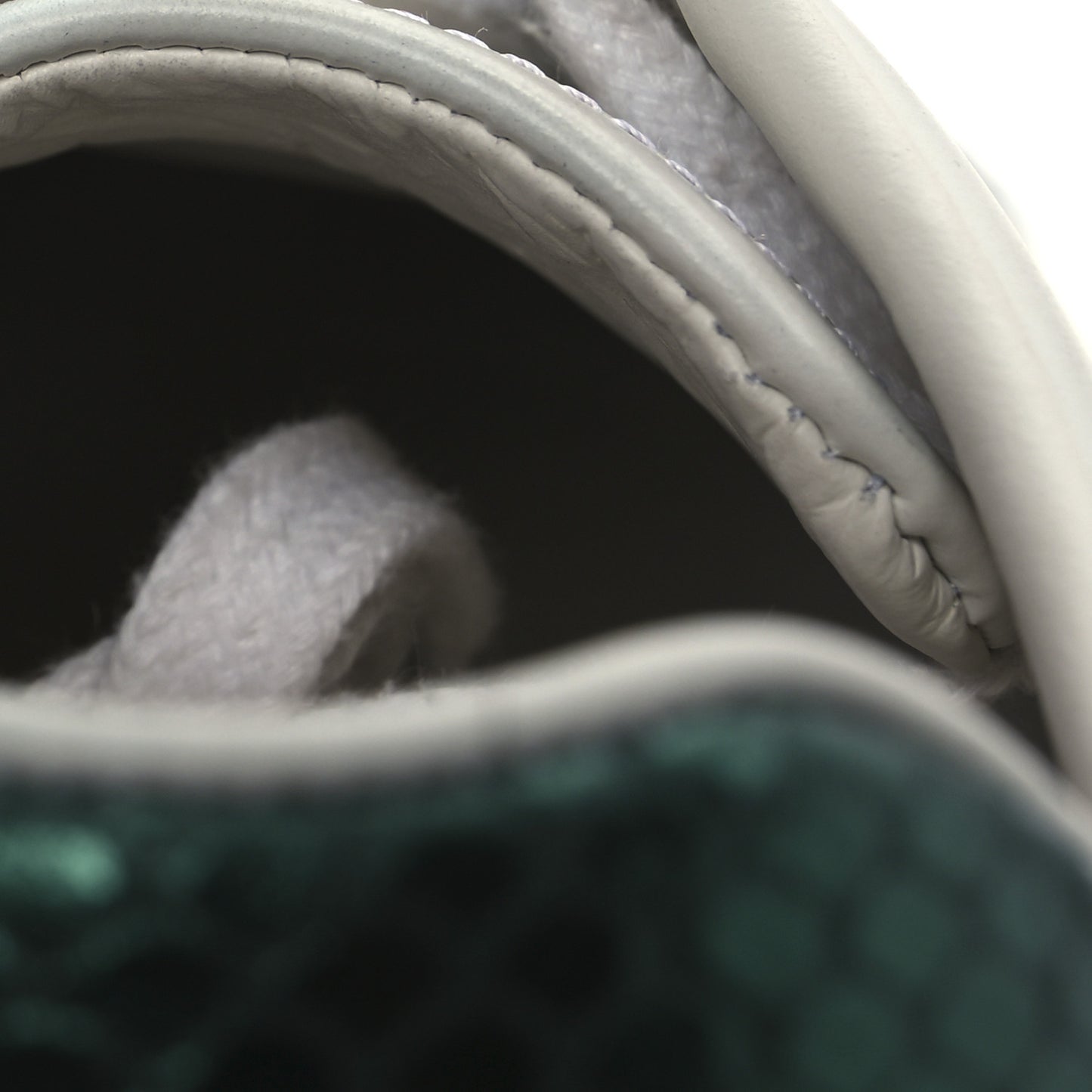 Calfskin Ayers Bee Embroidered Womens Ace Sneakers 37 White Green