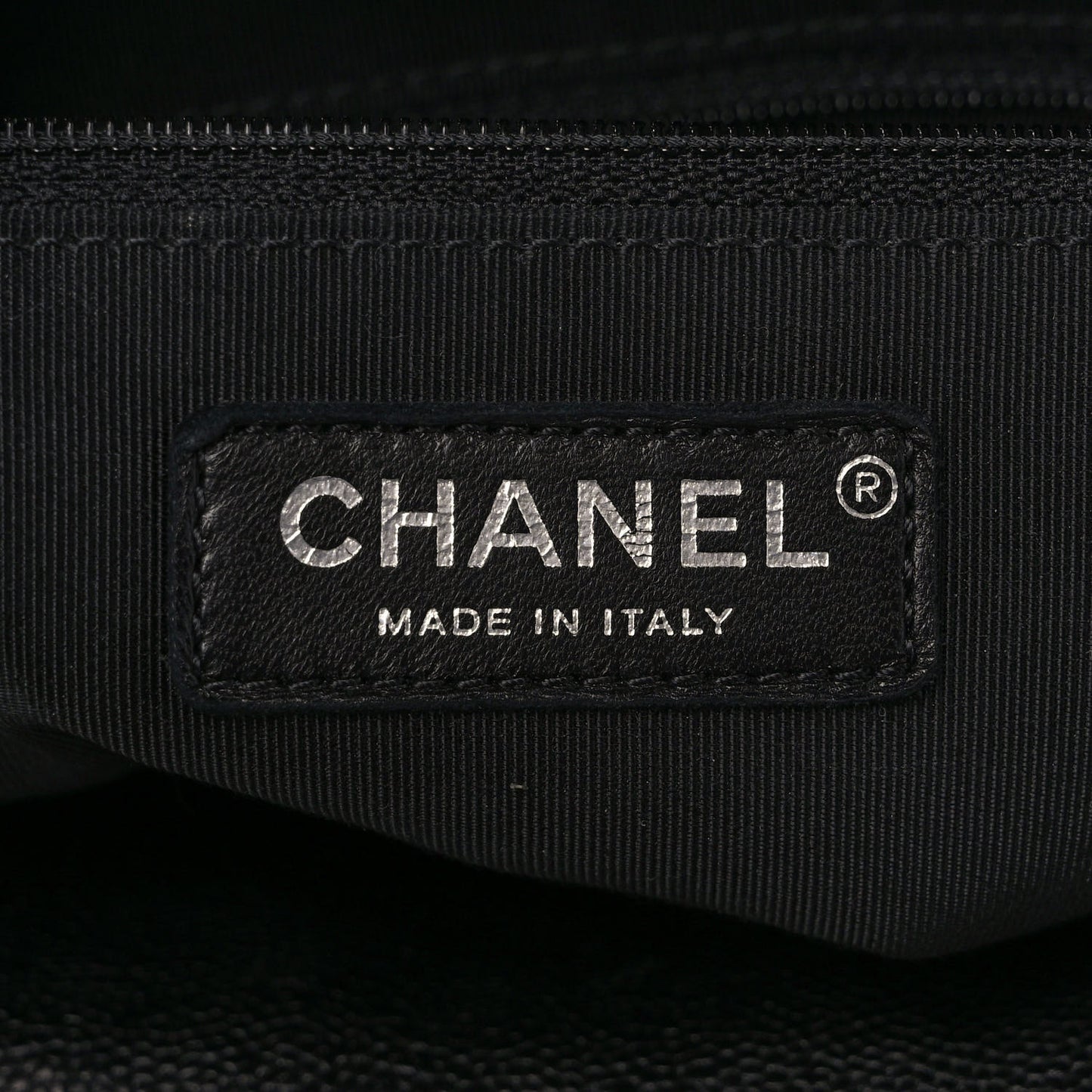 Caviar Quilted Large Urban Companion Top Handle Shopping Tote Black