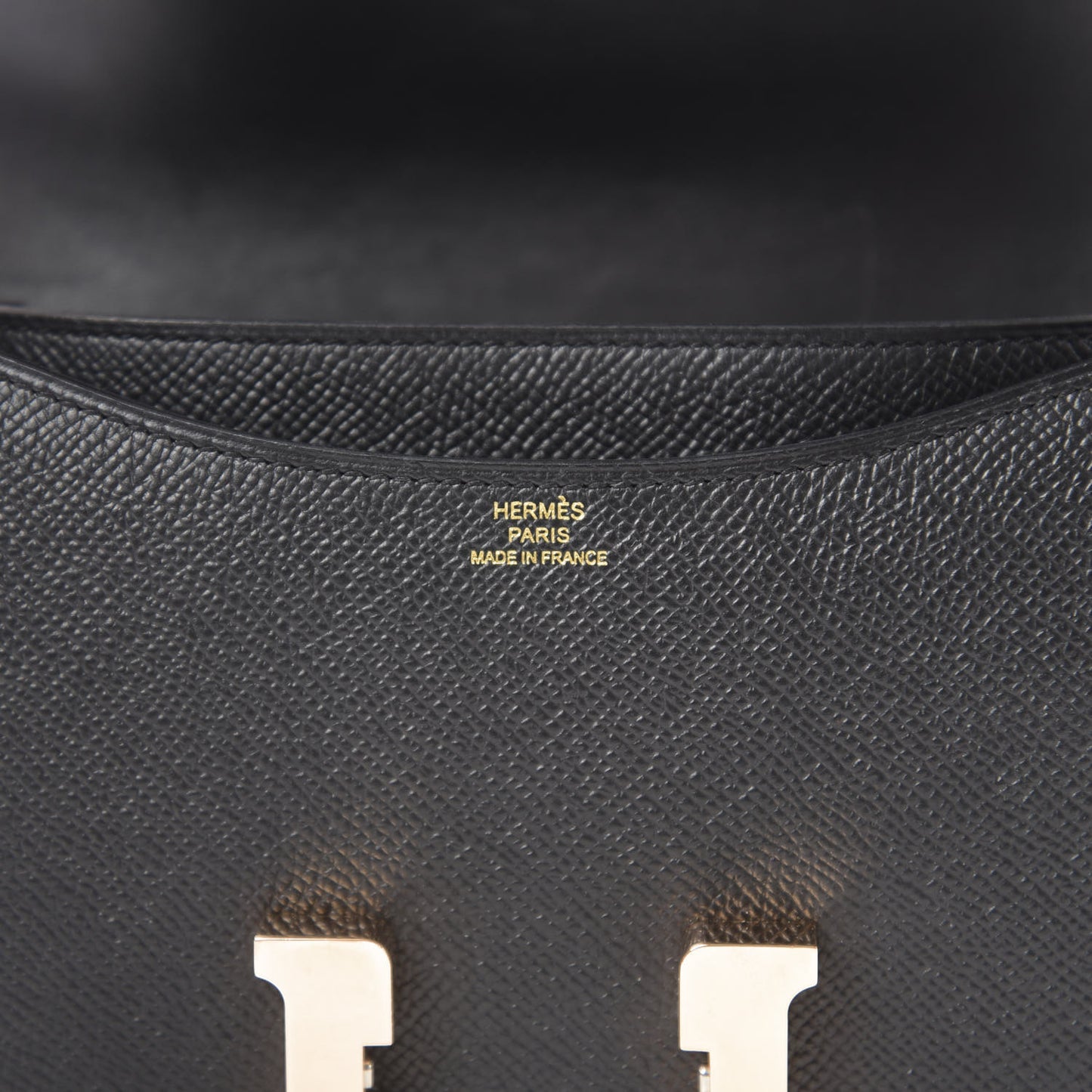 Epsom Constance 18 Black