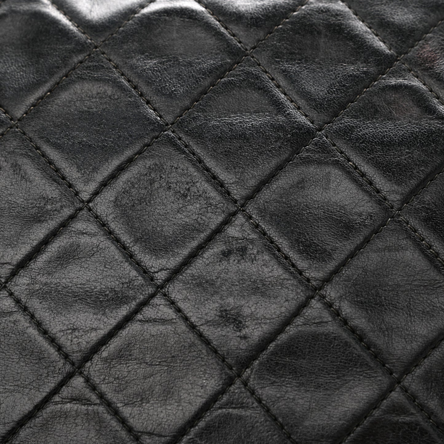 Lambskin Quilted CC Tassel Camera Case Black